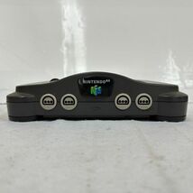 H417-D5-801 Nintendo ニンテンドー64 本体 NUS-001 ブラック コントローラー2個/ACアダプター/ケーブル付き 任天堂 N64 通電OK ①_画像4