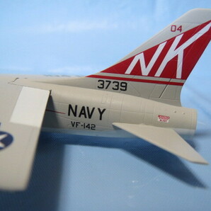 【完成品】1/144 『 F8U-1 CRUSADER 』VF-142 "ゴーストライダーズ " 1959年 (104)の画像9