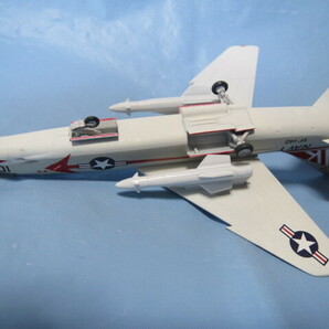 【完成品】1/144 『 F8U-1 CRUSADER 』VF-142 "ゴーストライダーズ " 1959年 (104)の画像8