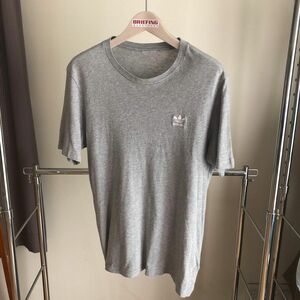 　アディダス　adidas オリジナルス　Tシャツ