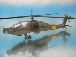 【完成品、定形外】１／７２、ＡＨ－６４・アパッチ、パリエアショー出場機、ハセガワ