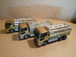 NISSAN DIESEL QUON 10TON TANK LORRY ミニカーTOMICA2005 TOMY NO.31 3台セット 中古・箱なし