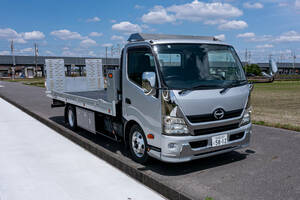 積載vehicle★Tires固縛★開閉アオリ★Tools箱★極東Flat top★最大積載量3,000ｋｇ★６速MＴ★Dutro★Dyna★レッカー★ロードサービス