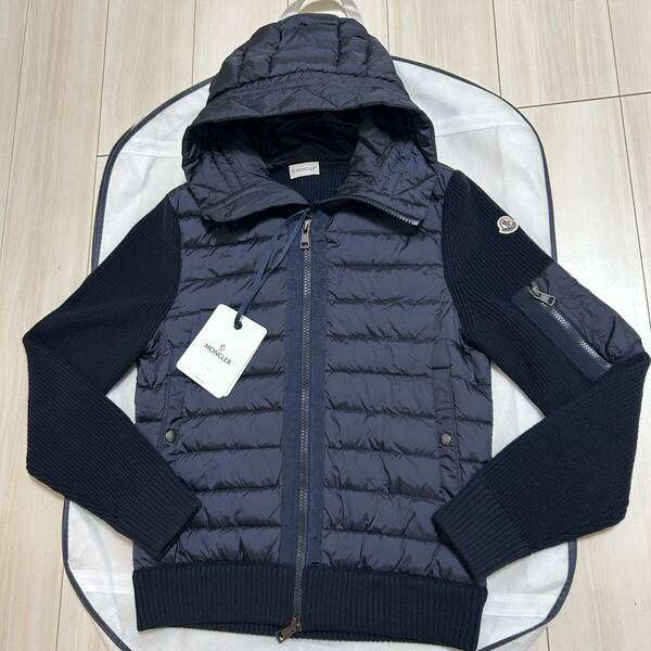 【美品】【高年式】MONCLER モンクレール ハイブリッドダウンジャケット　ニット　ネイビーM