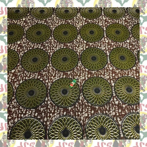 【SALE/90cm x 110cm/1ヤード】アフリカンプリント生地 barg-p30 アフリカ布 アフリカ生地 ゴールドプリント アンカラ キテンゲ パーニュ