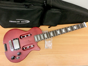 美品■Traveler Guitar EG-1 トラベラーギター 専用ソフトケース付き エレキギター 軽量 コンパクト アウトドア