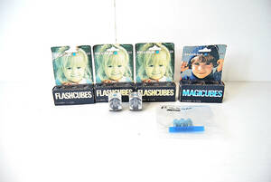 FLASH CUBES ・MAGIC CUBES フラッシュバルブ SYLVANIA Flash Bulbs