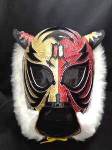  первое поколение Tiger Mask s Lee красный золотой 