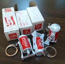 《送料込み》コカ・コーラ　キーホルダー　R2D2　スターウォーズ　３個まとめて　昭和レトロ　コレクション　coca-cola　coke　当時物_画像2