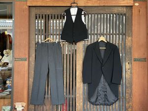 [ old clothes ] tailcoat 3 piece tuxedo setup outer garment mo- person g coat complete set regular . clothes jacket pants slacks the best present condition goods 