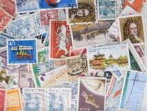 海外切手 外国切手 ヨーロッパ切手 １００枚　使用済切手　アンティーク コラージュ 紙もの_画像6