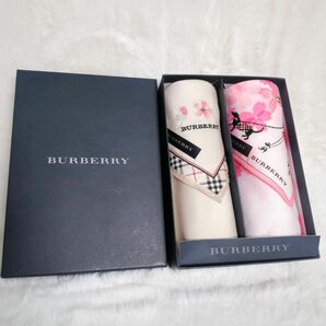 【新品未使用箱入】 BURBERRY バーバリーハンカチ ハンカチーフ 女の子 犬 桜 桜柄 桜刺繍 ノバチェック ミニスカーフ