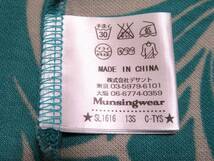 未使用に近い極美品 Munsingwear マンシングウェア ハイビスカス柄ドライポロシャツ ボタニカルデザイン 半袖 レディースゴルフウエア_画像7