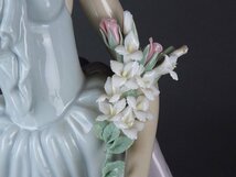 【扇屋】LLADRO リヤドロ 素敵なウェディング 高さ 約37cm 幅 約25cm 女性 花束 貴婦人フィギュリン 置物 E-3_画像7