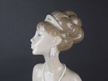 【扇屋】LLADRO リヤドロ 素敵なウェディング 高さ 約37cm 幅 約25cm 女性 花束 貴婦人フィギュリン 置物 E-3_画像5