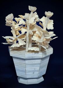 象牙風 置物 盆栽 彫刻 花 高さ24CM 重さ610g 