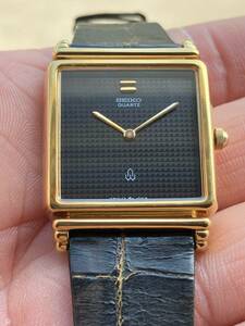 激レア デッドストック 1977年 セイコー シャリオ 稼働品 ドレス クォーツ 変わりケース 43-3371 アンティーク 美品 SEIKO メンズ腕時計