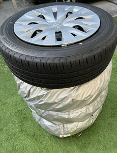 新車外しトヨタヤリス純正185/60R15 ブリヂスト ンエコピア超美品1本 鉄ホイール+ホイールキャップ付（即時装着取付走行可）