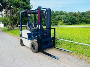 コマツ　KOMATSU　１トン　ディーゼル　フォークリフト　FD10-15　中古　千葉県