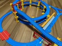 プラレール 3段ループ 駅 踏み切り トンネルなど 情景いろいろセット_画像4