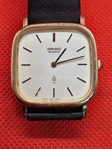 稼働品 SEIKO セイコー クォーツ スクエア 7820-5490 メンズ 腕時計 電池交換済み！ B0646 ヴィンテージ スクエア