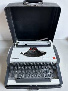 Nt282*OLYMPIAo Lynn Piaa * typewriter Traveller de Luxe antique tiger bela- retro hard case attaching 