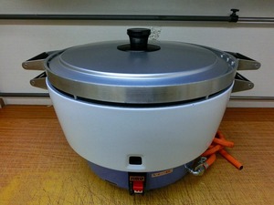 れA8S 炊飯器 パロマ PR-6号AK 業務用 都市ガス 3升 6L ゴム管付 店舗用 厨房機器 調理機器 炊き出し 