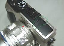 OLYMPUS　ミラーレス一眼　PEN E-PL2　14-42mm 説明書　他付属品　アテ傷有　映像確認_画像3