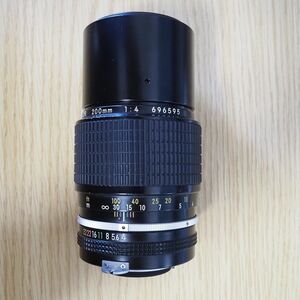 Nikon NIKKOR 200mm F4 単焦点