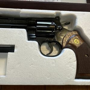 タナカ ガスガン Colt Python .357Magnum 4inch スチール・フィニッシュ 木製グリップ 中古美品の画像1