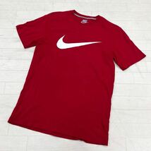 1434◎ NIKE ナイキ トップス カットソー 半袖 クルーネック ビック ロゴ プリント コットン 100 カジュアル レッド メンズM_画像1