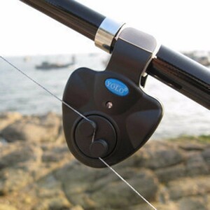 【新品】釣り センサー フィッシング ヒット センサー アタリをLEDと音でお知らせ