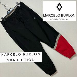 美品■MARCELO BURLON■NBA メタリック ナイロン ジョガーパンツ 48 L 赤 シルバー ブラック マルセロブロン マルセロバーロン イタリア製