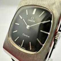 F323-ST10-340 ◎ OMEGA オメガ Geneve ジュネーブ メンズ腕時計 手巻き 黒文字盤 シルバー アナログ 2針 フェイス約25mm 箱付き 稼働 ③_画像3