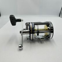 H116-H5-2649 Abu Garcia アブガルシア ambassadeur アンバサダー 7000C4 LD 両軸 ベイトリール 釣り具 フィッシング タックル ※箱付き ①_画像2