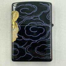 F386-SK14-455 ◎ Zippo ジッポー ローラー式オイルライター 喫煙具 続き画高蒔絵 虎 トラ 和柄 本金使用 木箱付き 火花あり ③_画像3