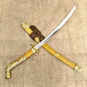 I665-SK12-541 иммитация меча sa- bell феникс орнамент меч .. Gold изобразительное искусство меч размер : общая длина примерно 51.5cm лезвие . примерно 27.7cm ⑥