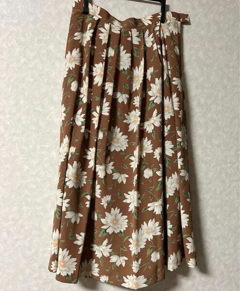 【美品】 花柄 ロングスカート