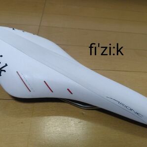 fizik　 ARIONE　R3 k:iumレール　 フィジーク　 アリオネ　 サドル