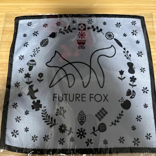 FUTURE FOX ハンドタオル　アウトドアパーク