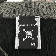 オークリー セーター 黒×ブラウン ロゴ刺しゅう Vネック ウール混 ニット メンズ M ゴルフウェア Oakley_画像5
