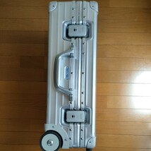 キャリーケース ★リモワ RIMOWA ★オパール OPAL ★ 機内持込可スーツケース 2輪 ★鍵あり★32★ドイツ製★鍵あり_画像10