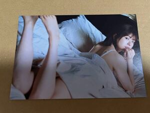 日向坂46 松田好花　写真集　振り向いて　封入ポストカード　ベッド