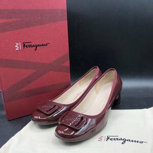 M2774 良品 Salvatore Ferragamo サルヴァトーレフェラガモ エナメル パンプス MY CHARME4 ラウンドトゥ 6.5D/24.0cm相当 バーガンディ