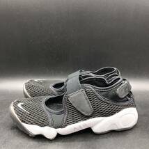 M2863 NIKE ナイキ AIR RIFT BR エア リフト ブリーズ スニーカー シューズ レディース US7/24.0cm ブラック 黒 足袋 タビ 848386-001_画像4