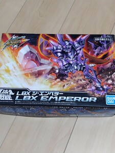 【送料込】 未組立品 ハイパーファンクション LBX ジ・エンペラー「ダンボール戦機 」 バンダイ プラモデル