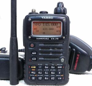 YAESU　VX-7R　B3　Jなし　送信改造済　50／144／430　防水仕様　50MHzAM