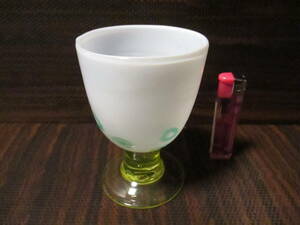  rare completion goods ice glass green flower ... white u Ran glass Taisho romance that time thing 