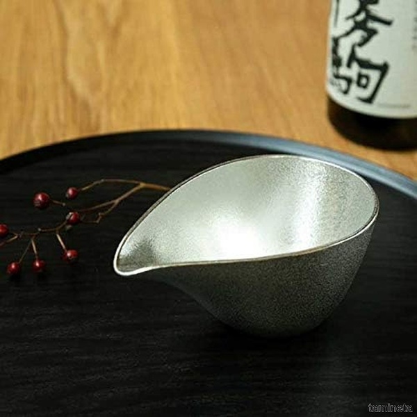 片口 中サイズ 能作 錫100% 235cc 501221 酒器 茶器 金属 お酒 シンプル 手作業 江戸時代 歴史 熟練した職人の繊細なお品物