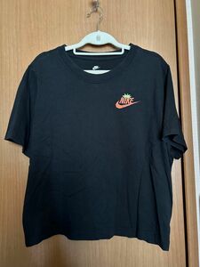 NIKE Tシャツ イチゴTシャツ